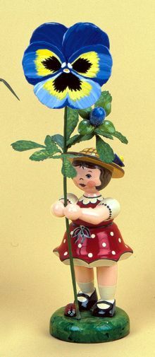 hubrig Figuren Blumenmdchen, 307h2002 als Bestell- und Artikelnummer, mit Stiefmtterchen